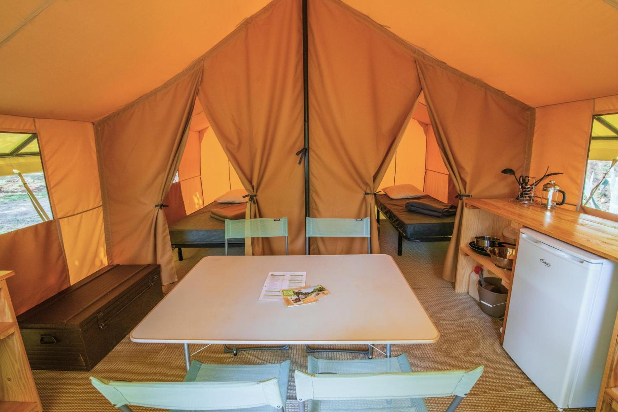 Camping Onlycamp Les Vailhes Лодев Номер фото